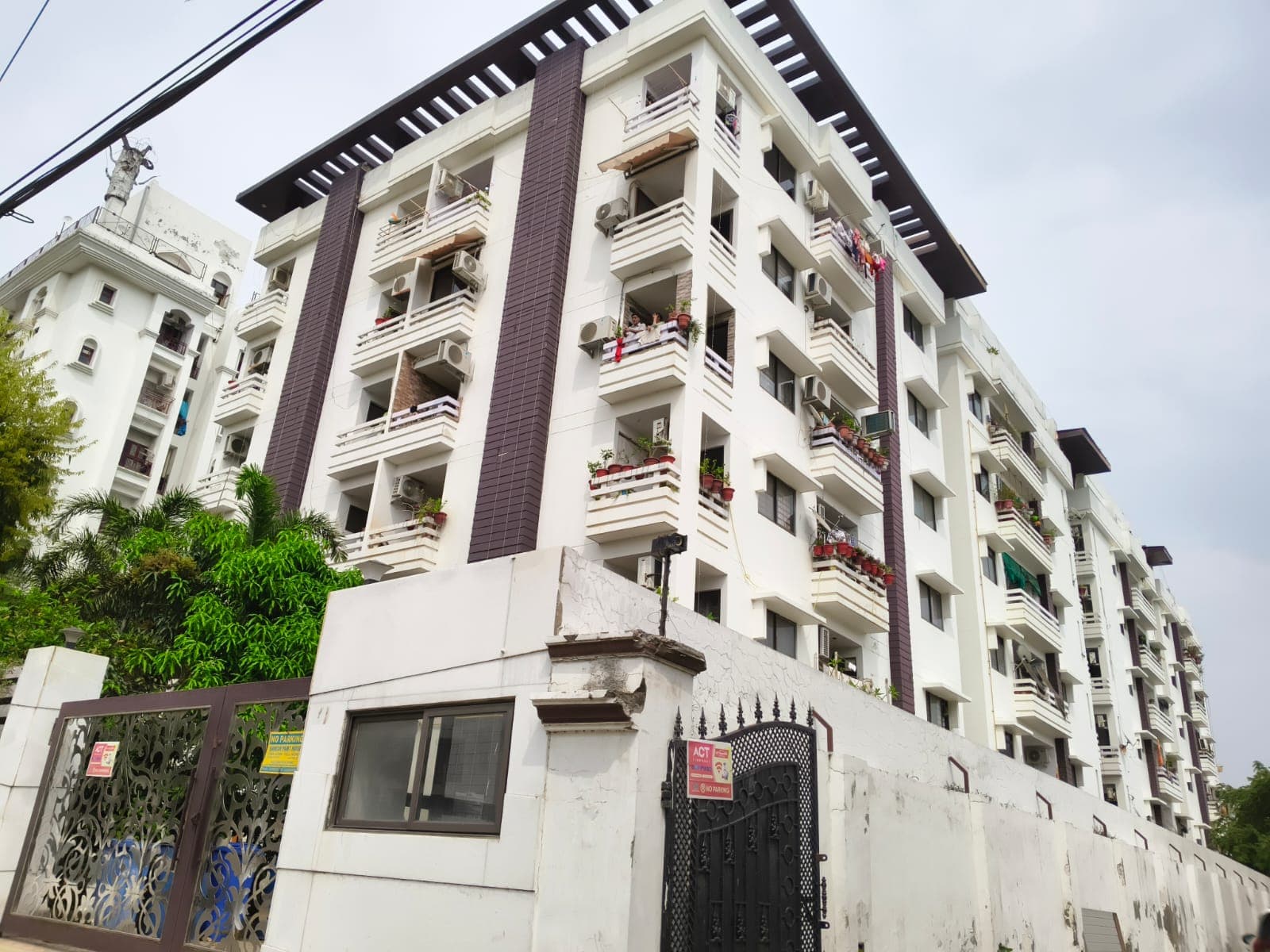 3 BHK Flat for Sale in New Hyderabad, Lucknow | Near Gomti River & Badshahnagar Metro | Raen Basera - Image 1
