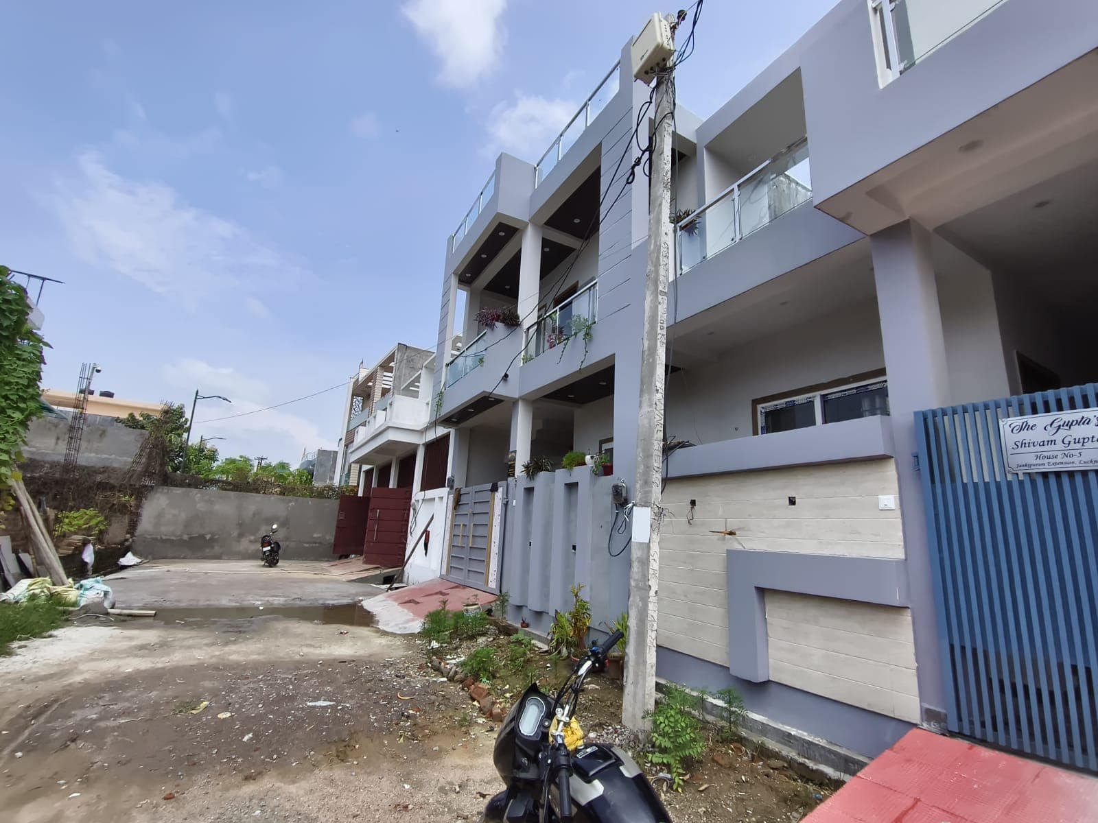 Ultra Modern 3 BHK Independent House for Sale | Gaya Tiraha, Jankipuram Extension - Image 1